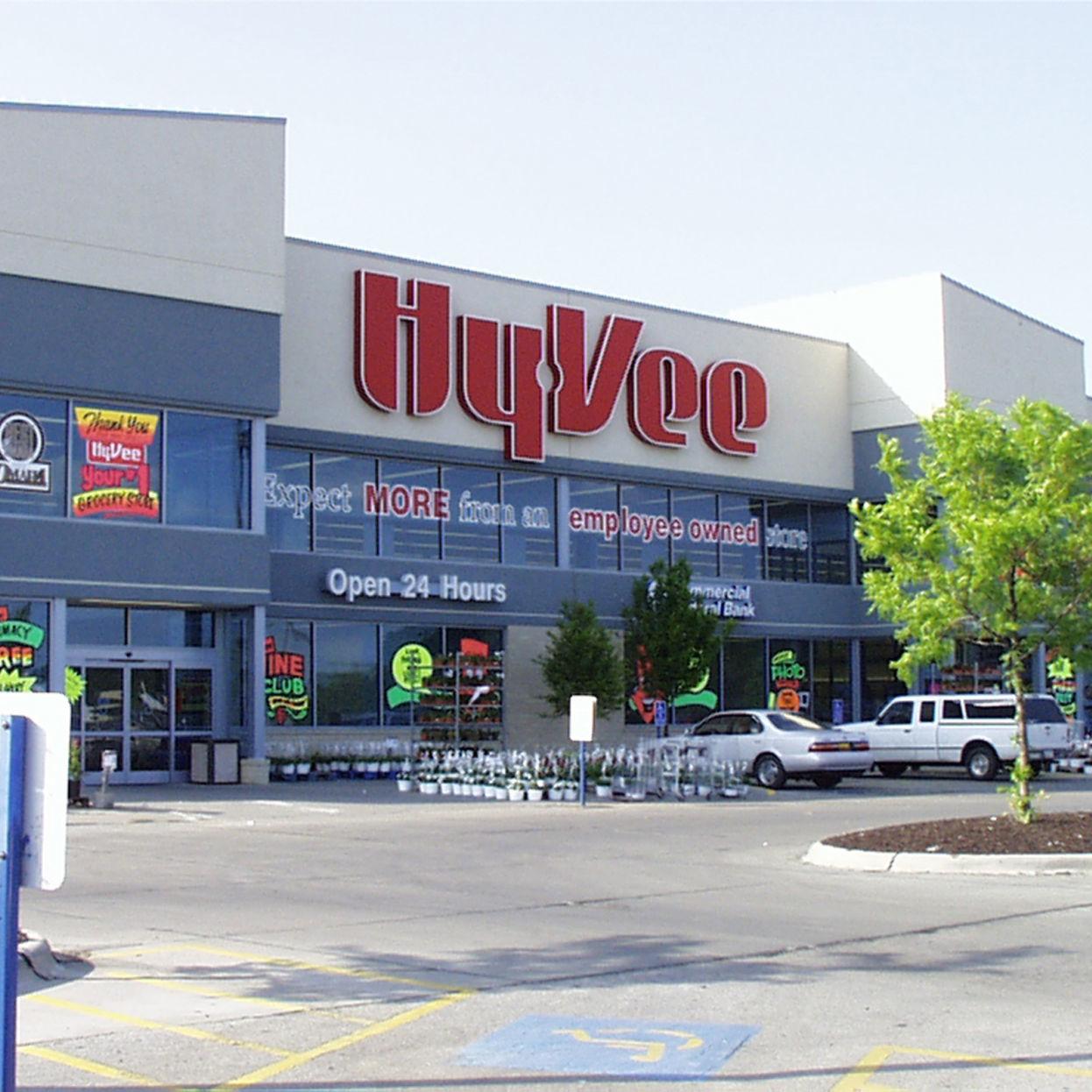 Hy Vee Will Soon Start Same Day Alcohol Delivery To Homes In Omaha