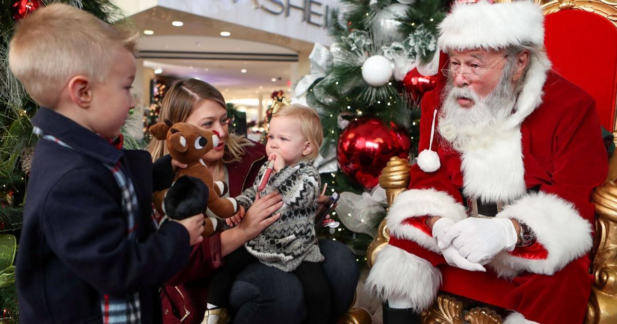Der beliebte Weihnachtsmann am Regency Court in Omaha ist gestorben: Kurze ...