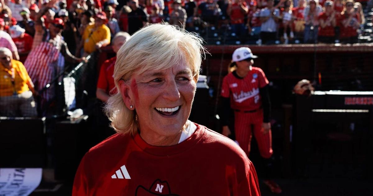 Nur: Die Softball-Mannschaft von Nebraska hat das ganze Jahr über ...
