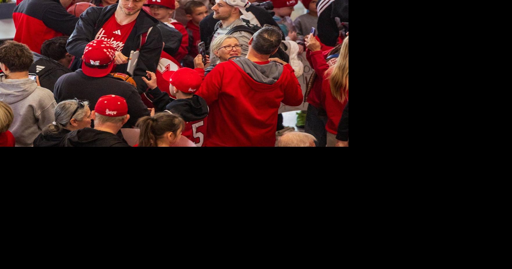 Hundreds of fans welcome home their Husker heroes