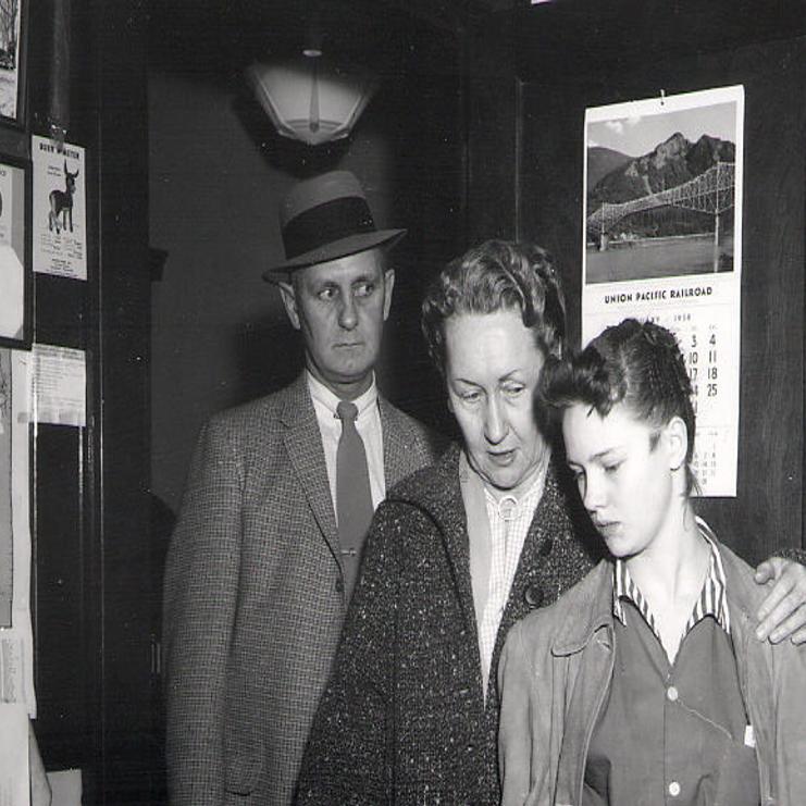 Granddaughter Of Starkweather Victims Says Caril Ann Fugate Deserves A Pardon State And Regional News Omaha Com Doctors begin to study the blue fugates. granddaughter of starkweather victims