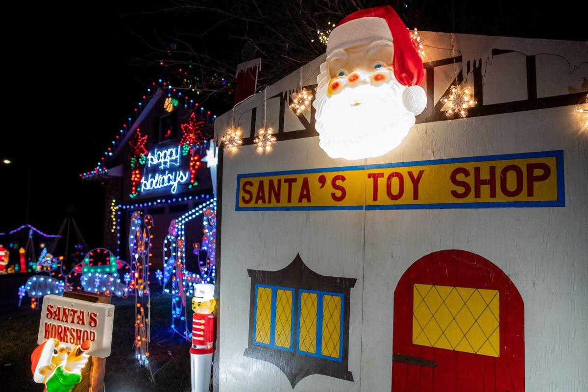 Christmas Lights Omaha 2022 One Of Omaha's Biggest And Most Popular Christmas Lighting Displays Is  Ending Soon. Here's Why | Momaha | Omaha.com