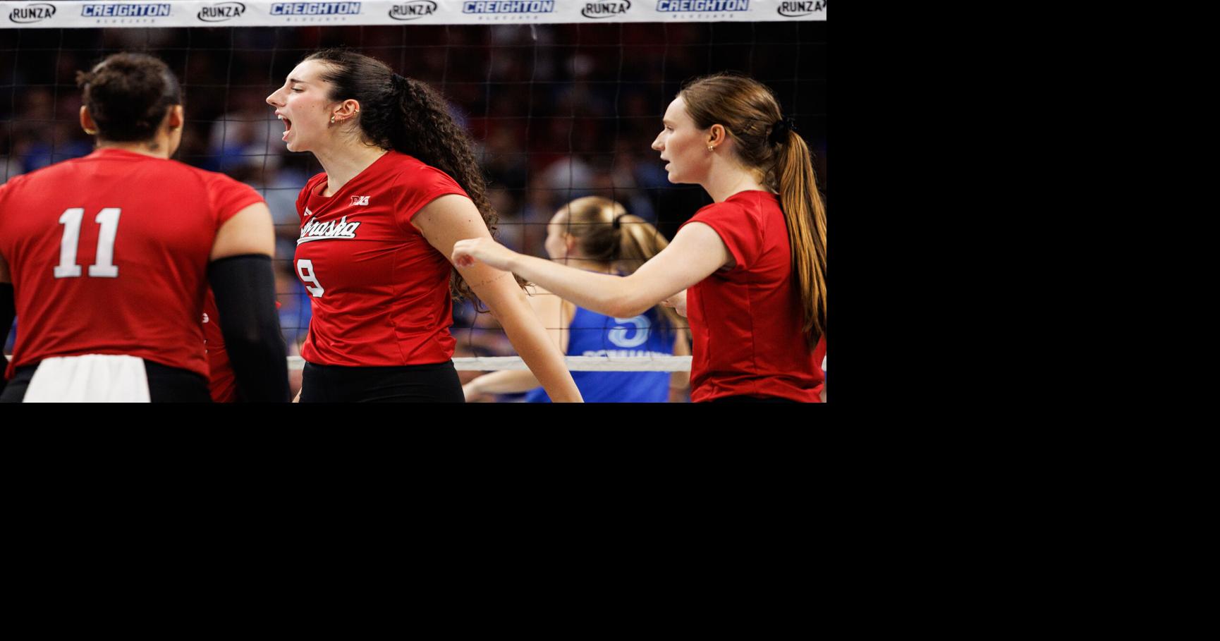 Fotos: Creighton Volleyball empfängt Nebraska zum jährlichen ...