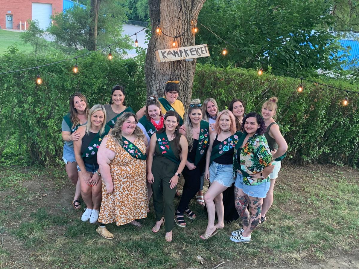 bachelorette-group_crop.jpg