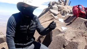summit_with_mouse.jpg