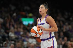 BASKETBALL-WNBA-PHO-WAS/