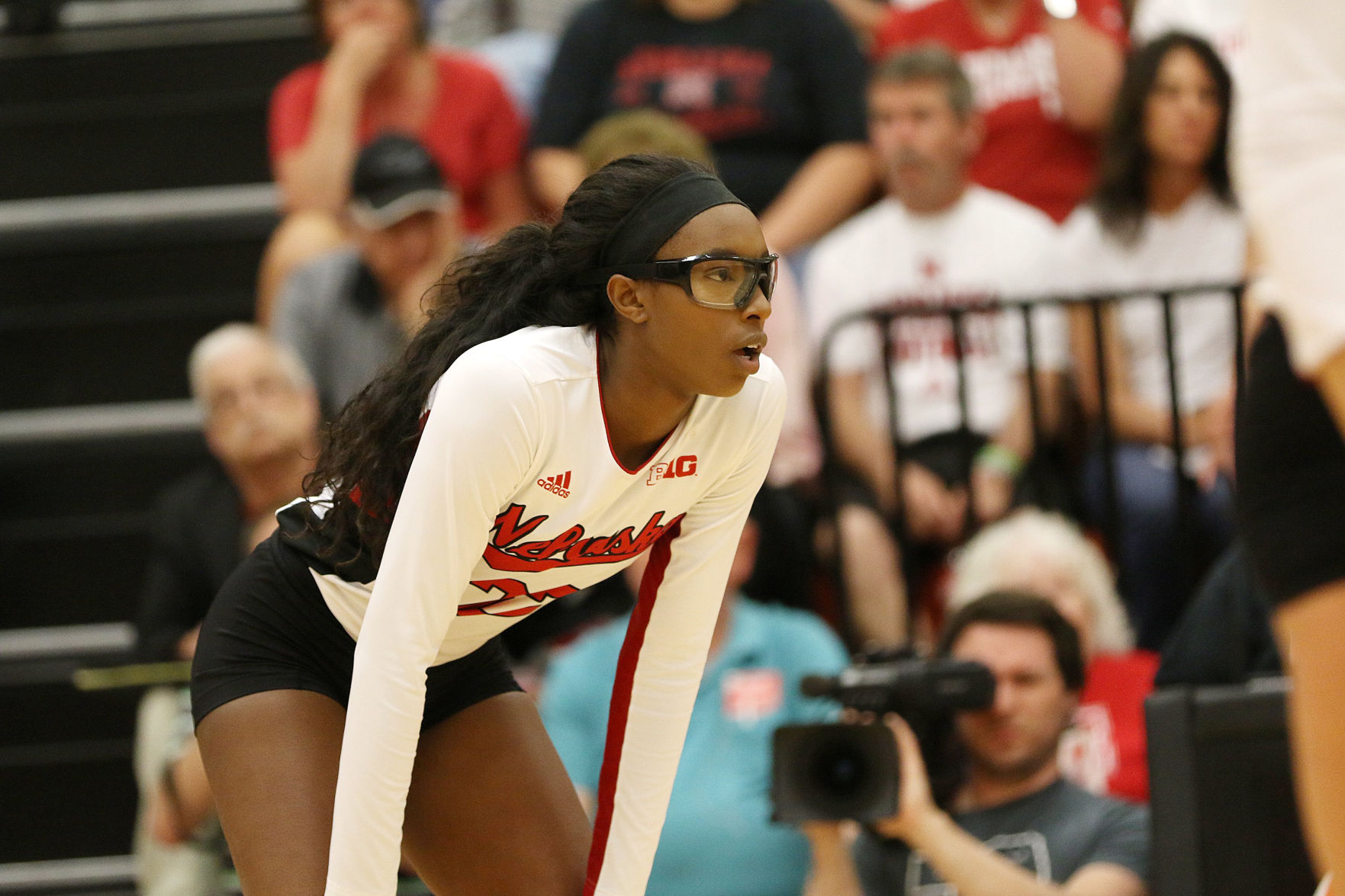 sports glasses for volleyball