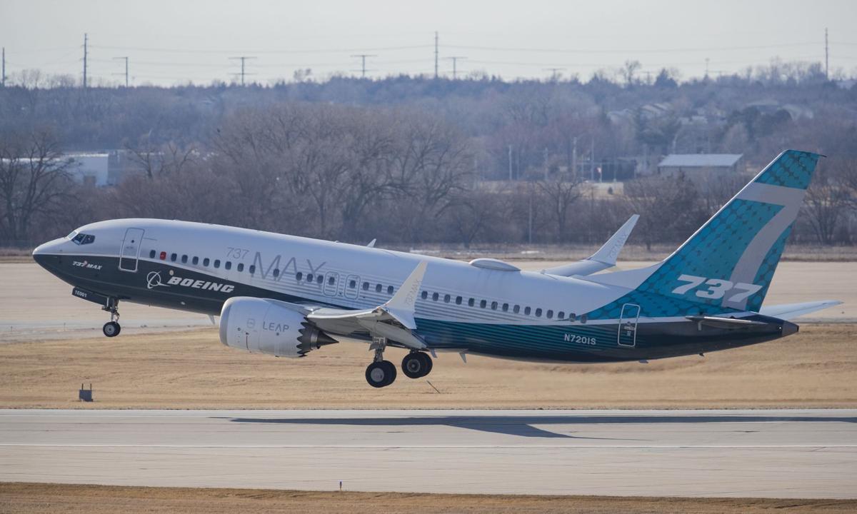 Grounded Boeing 737 Max Stops In Lincoln On Test Flight State And Regional News Omaha Com
