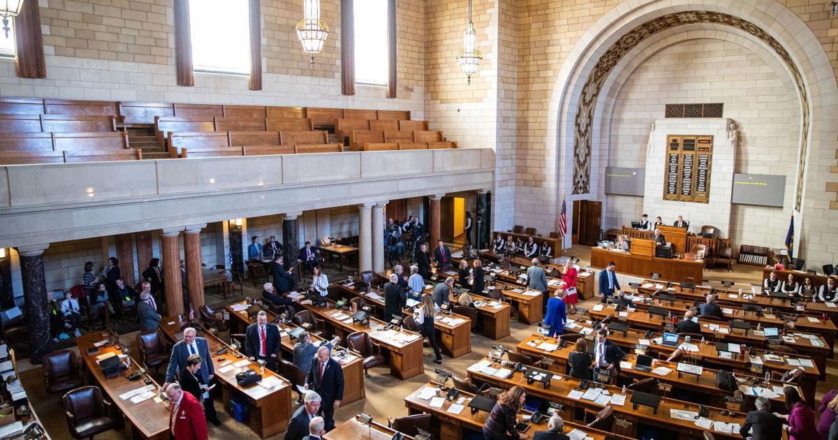 Candidates turn in petitions to run for Millard-area seat in Nebraska Legislature Candidates turn in petitions to run for Millard-area seat in Nebraska Legislature
