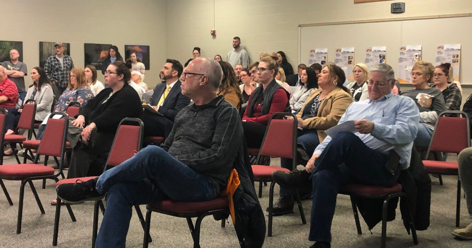 Parents vent frustrations over Fremont Middle School safety - Vimarsana News