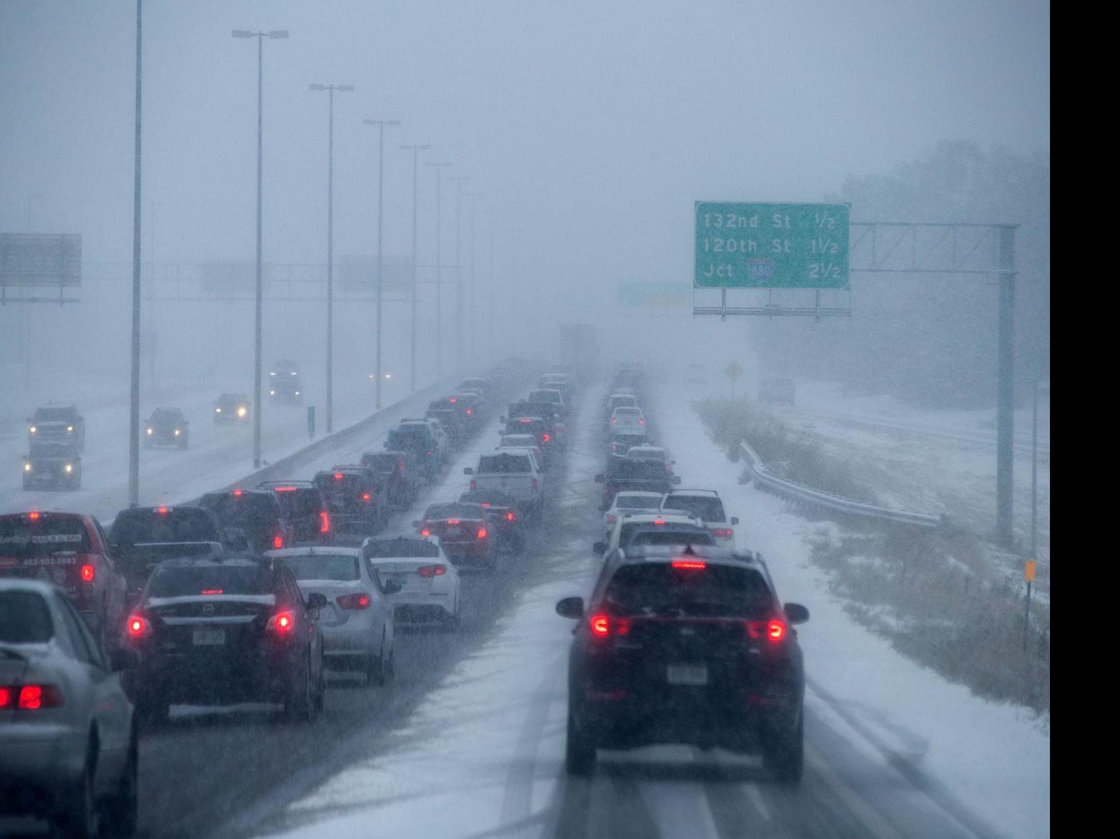Blizzard Warning Issued For Parts Of Southern Nebraska Including Lincoln Omaha To Pre Treat Roads Weather Omaha Com Lincoln is a city of about 250,000 people in southeastern nebraska, united states.