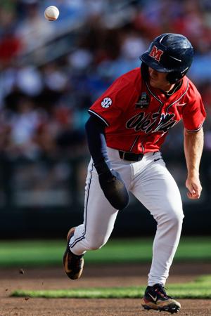 061226-owh-spo-cwsgametwo-19.JPG