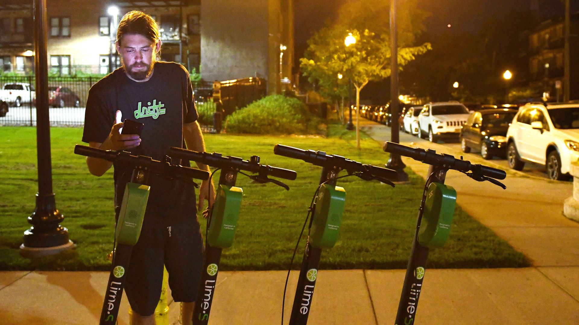 Charging lime outlet scooters