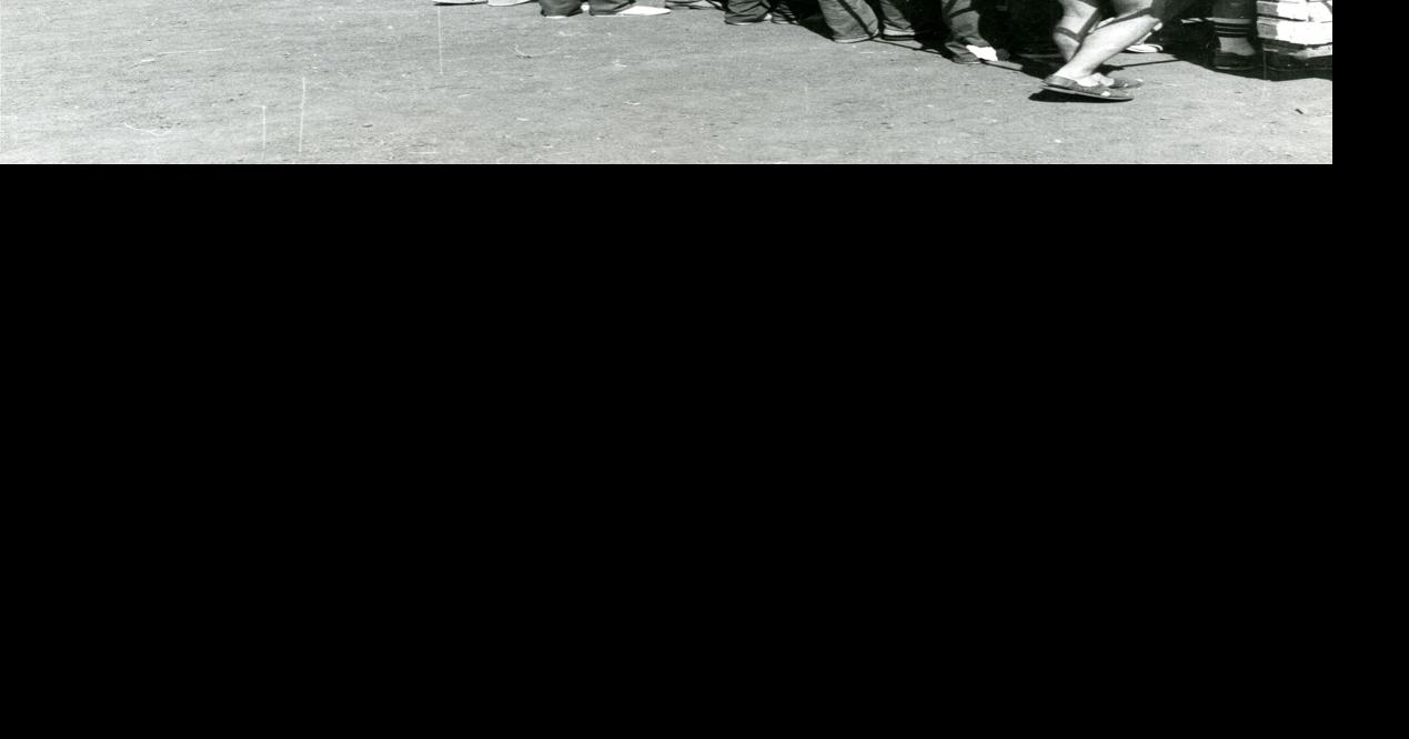 Story of 344 people moving Nebraska barn in 1988 children's book