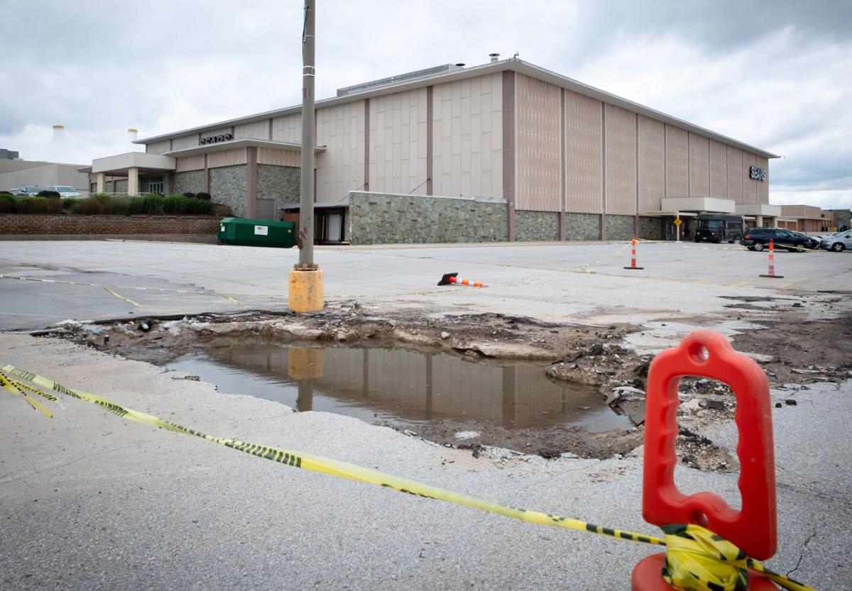 With No Concrete Plans Or City Incentives Crossroads Mall S Path To Revival Is Unclear Money Omaha Com