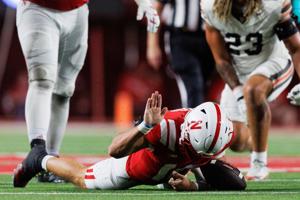 091226-owh-spo-nebraskavsbgsu-nf-77