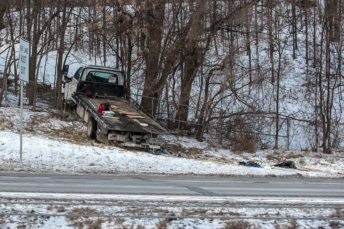 2 Killed In Bellevue When Tow Truck Crashes Into Stopped Cars, Police ...