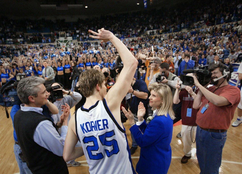 kyle korver college jersey