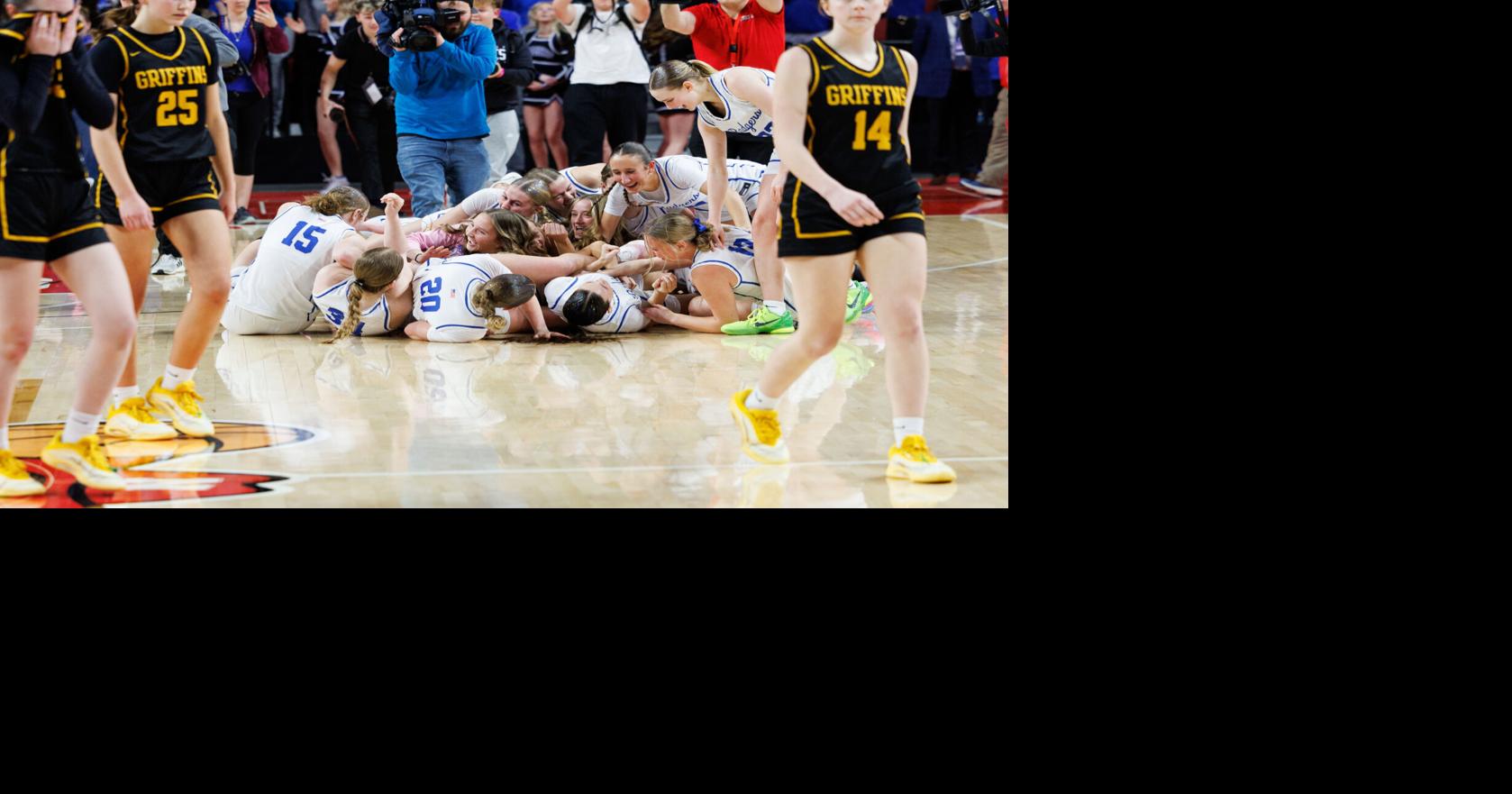 Bennington's perfect season ends with Class B state title in win over ...