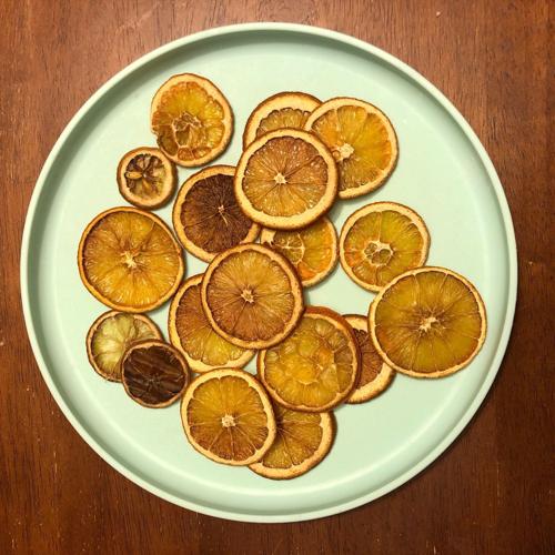 Festive DIY orange garland will brighten your home this holiday season