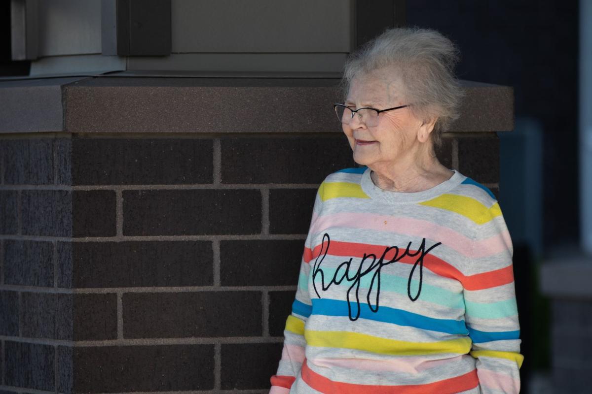 20200501_new_nursinghomeparade_ar03