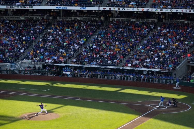 Guthrie's glove work helps Florida get to CWS in Omaha