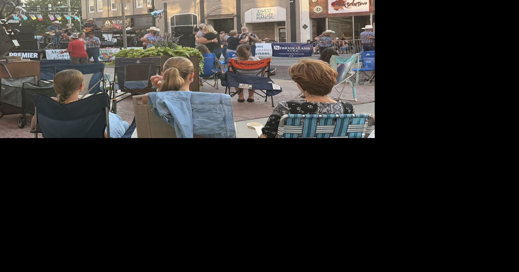 Canteen District comes alive at Music on the Bricks