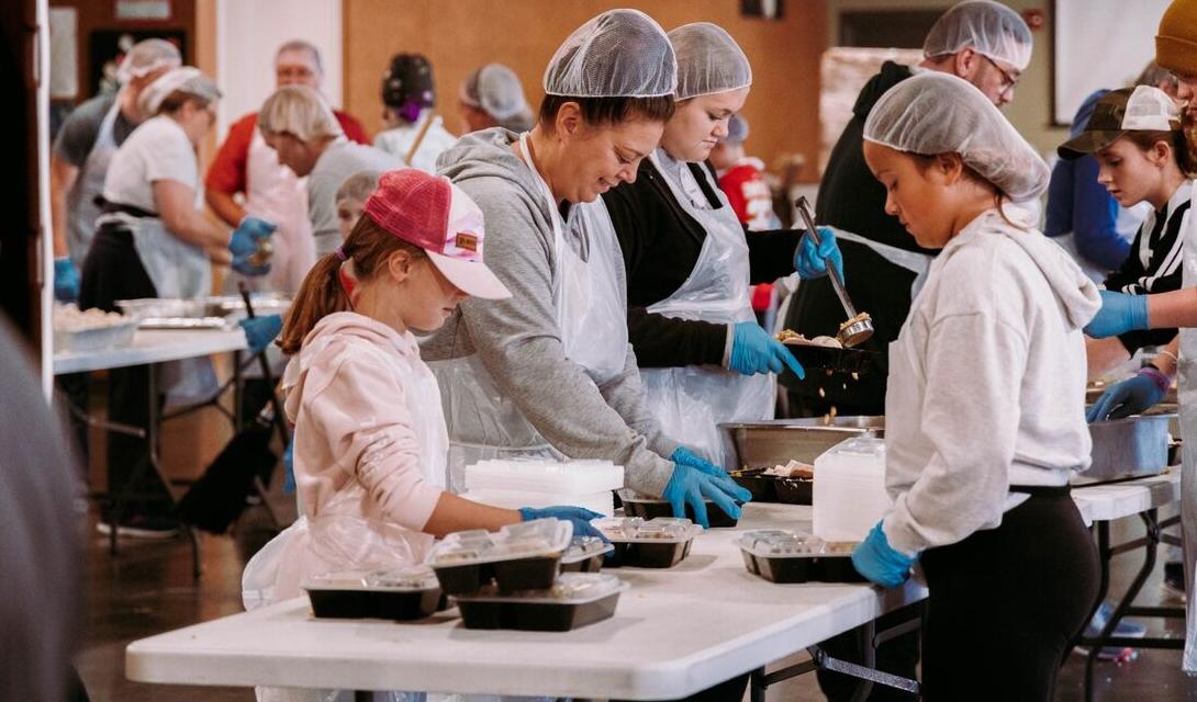 'Make a difference' Open Door Mission seeks volunteers for holiday season