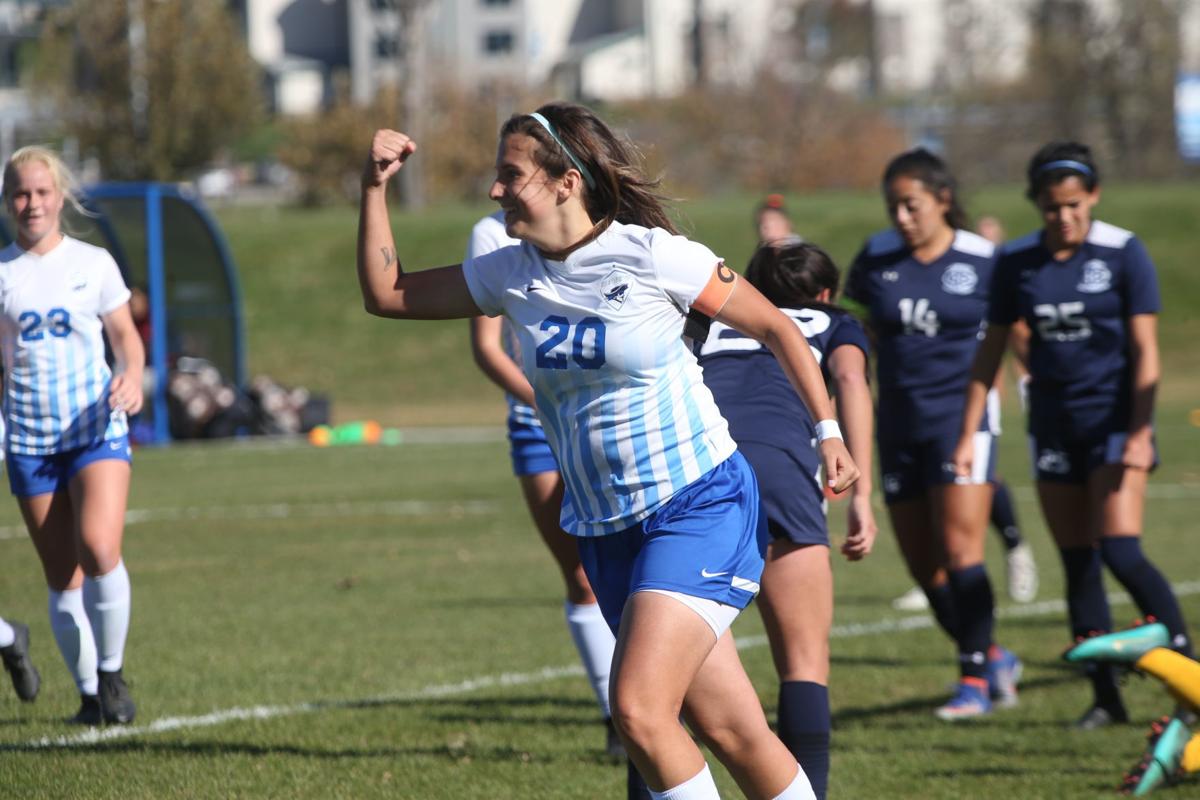 Iowa Western Women S Soccer Tops Iowa Central Claims 11th