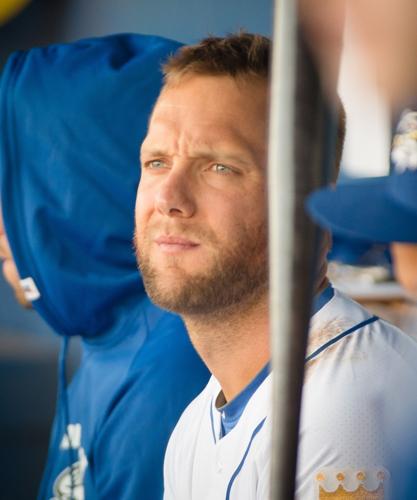 Sellout crowd sees ex-Huskers Alex Gordon, Joba Chamberlain sparkle in  Storm Chasers' victory