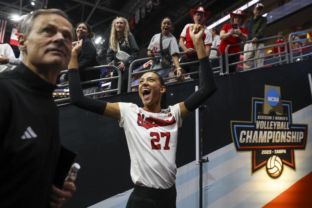 Live Nebraska volleyball vs. Pittsburgh in NCAA Final Four