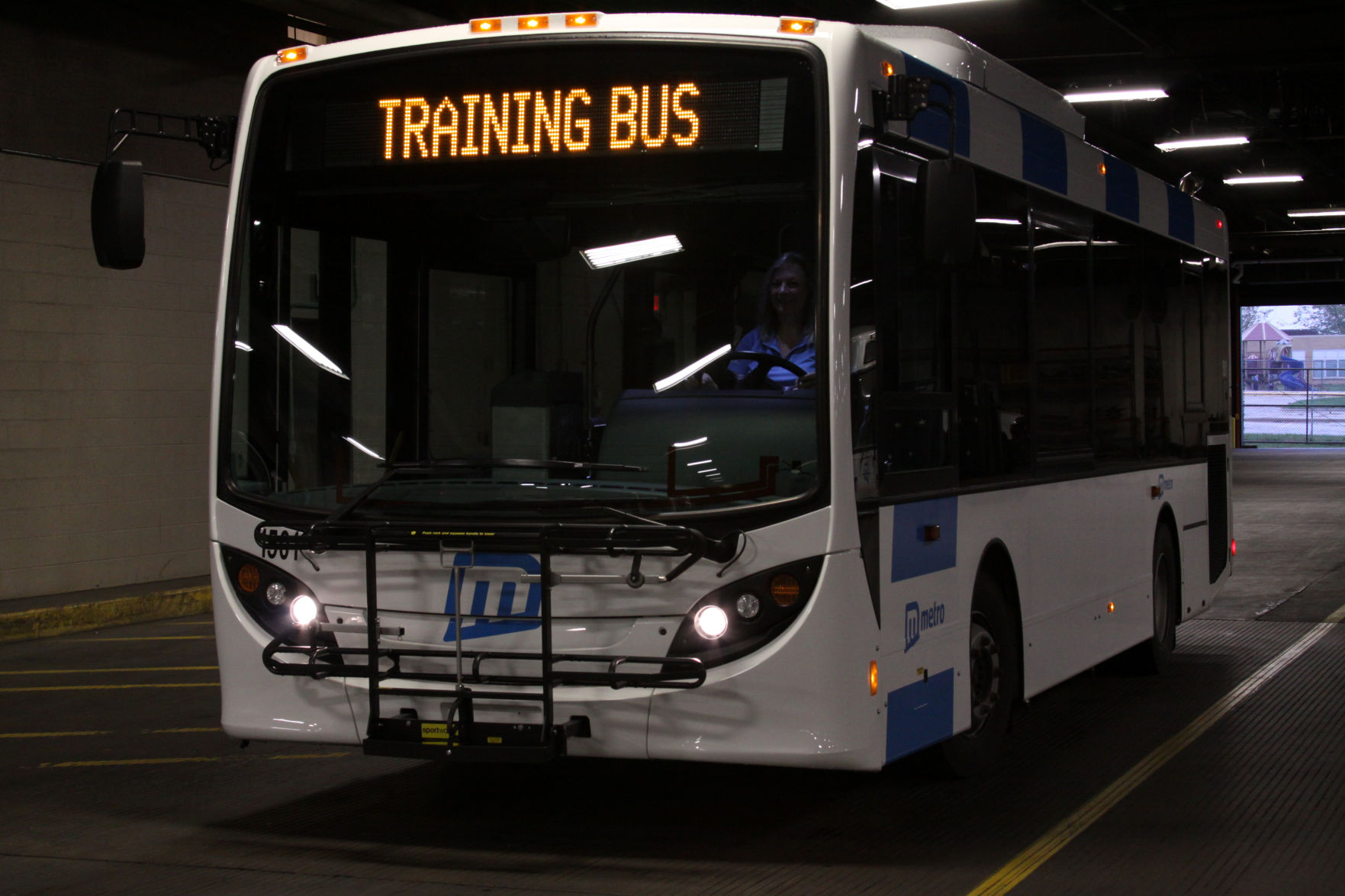 In $11 Million Upgrade, 28 New Metro Transit Buses Will Offer Smoother ...