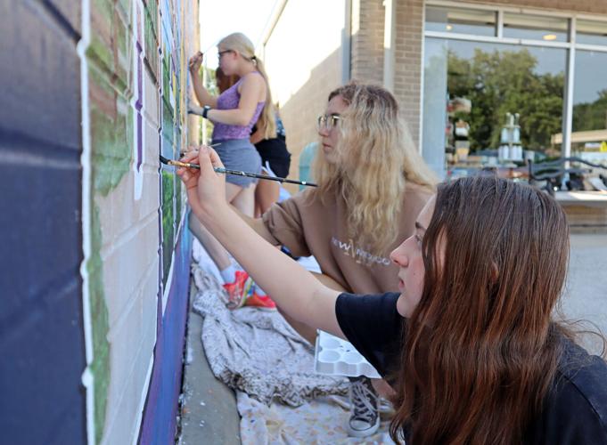 082422-bl-news-mission-mural-p3.JPG