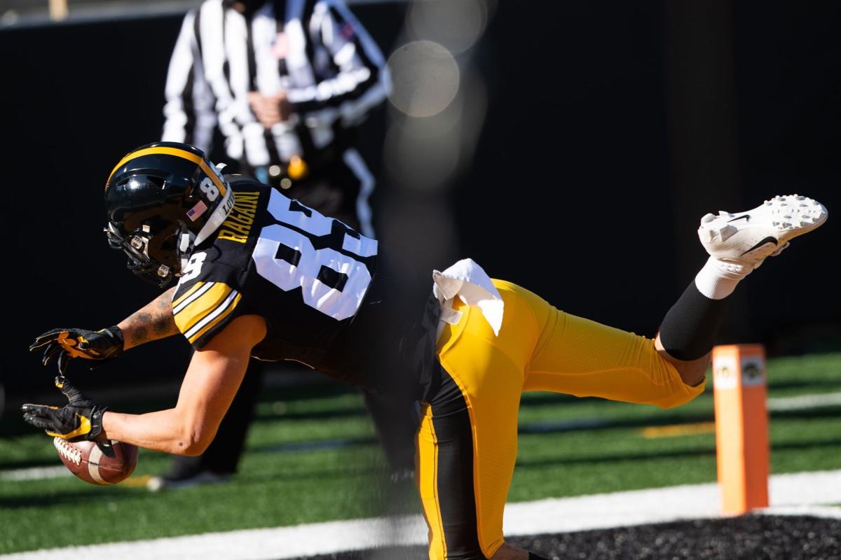 Steelers defense pulls the uno reverse card on the Bills 