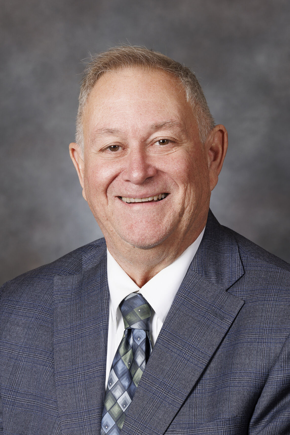 Workers' comp bill advances in Nebraska Legislature