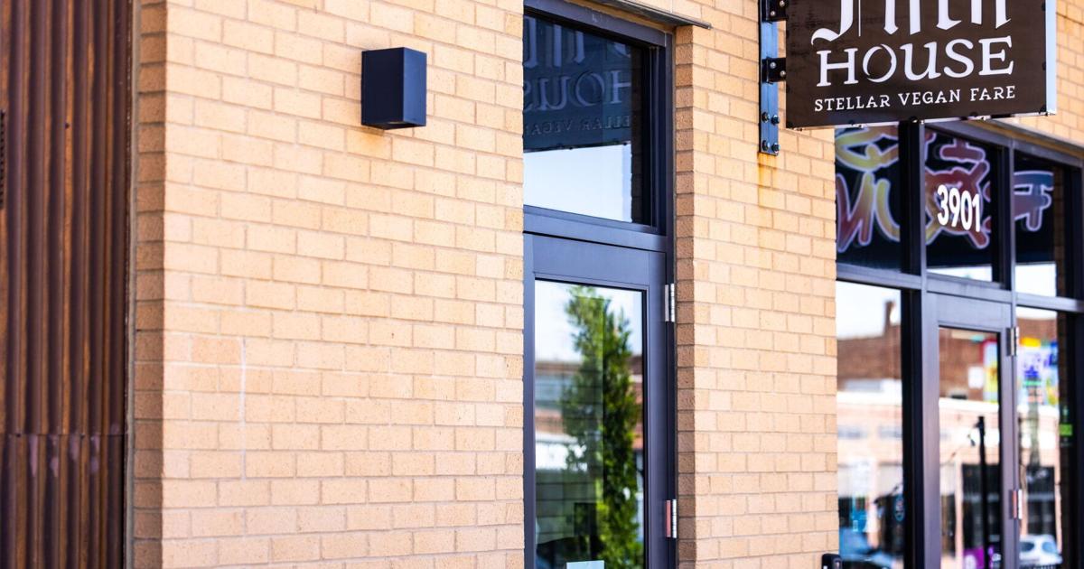 featured image for post Fifth House in Blackstone announces it is closing