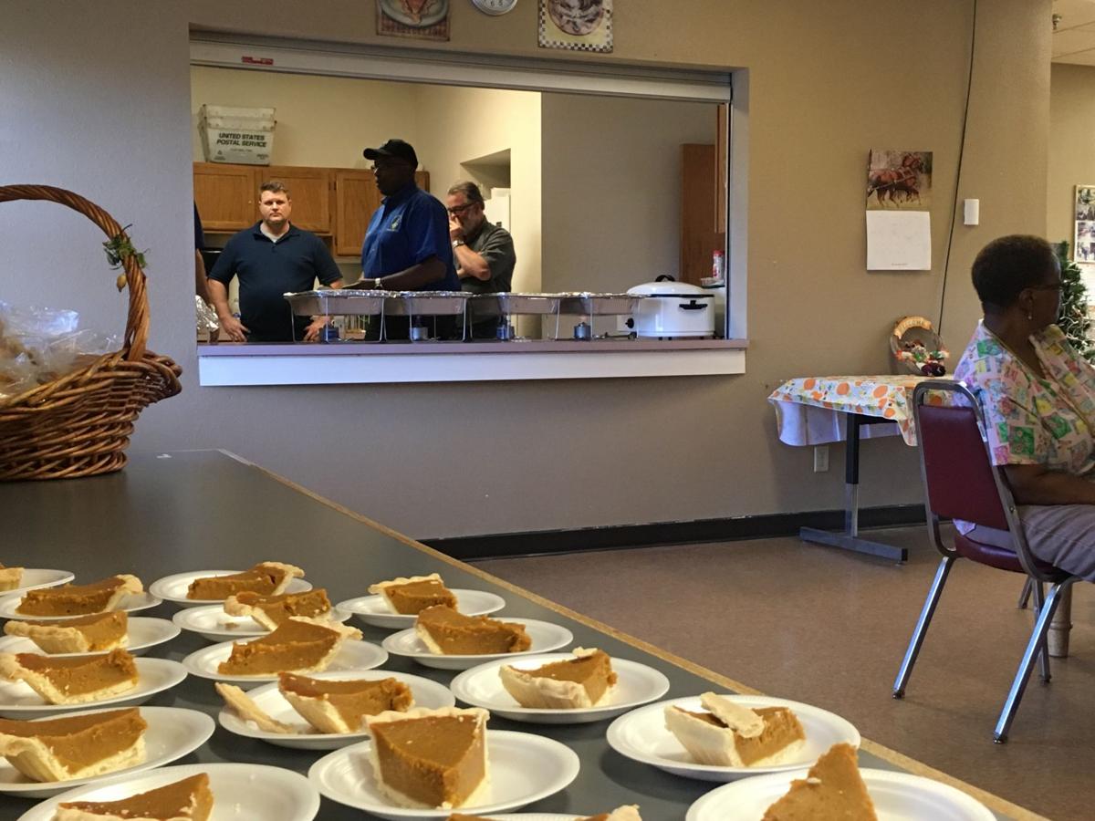 Omaha Masons Continue 45 Year Tradition Of Serving Thanksgiving Meals Local News Omaha Com