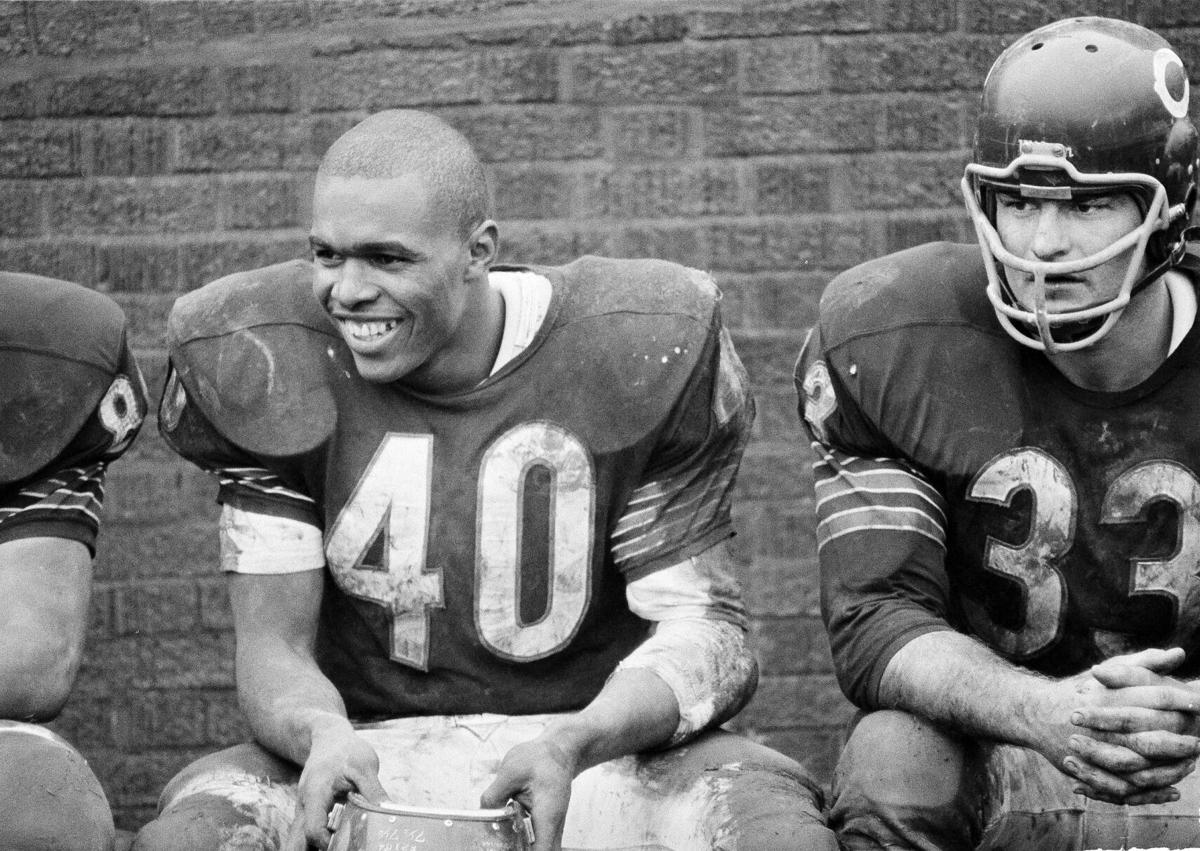 Chicago Bears to honor Gale Sayers