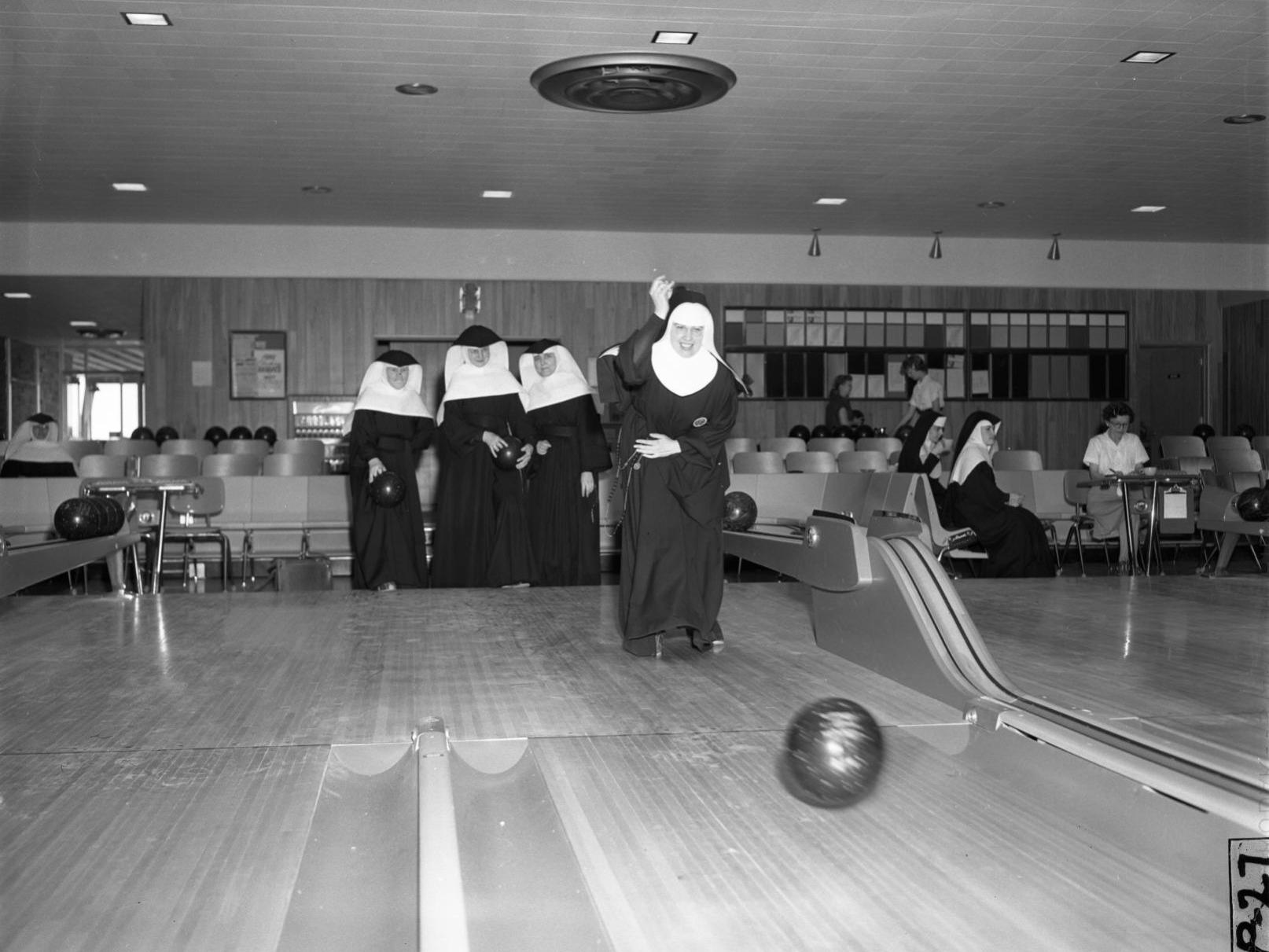 Effort To Bring New Life To Old North Omaha Mall Bowling Alley Is