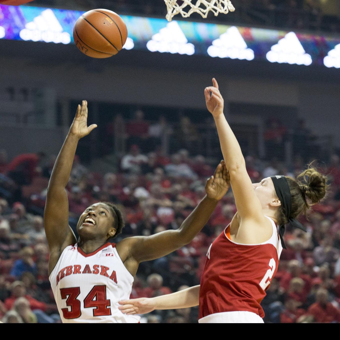 Women S Basketball Siu Edwardsville At Nebraska Blogs Omaha Com