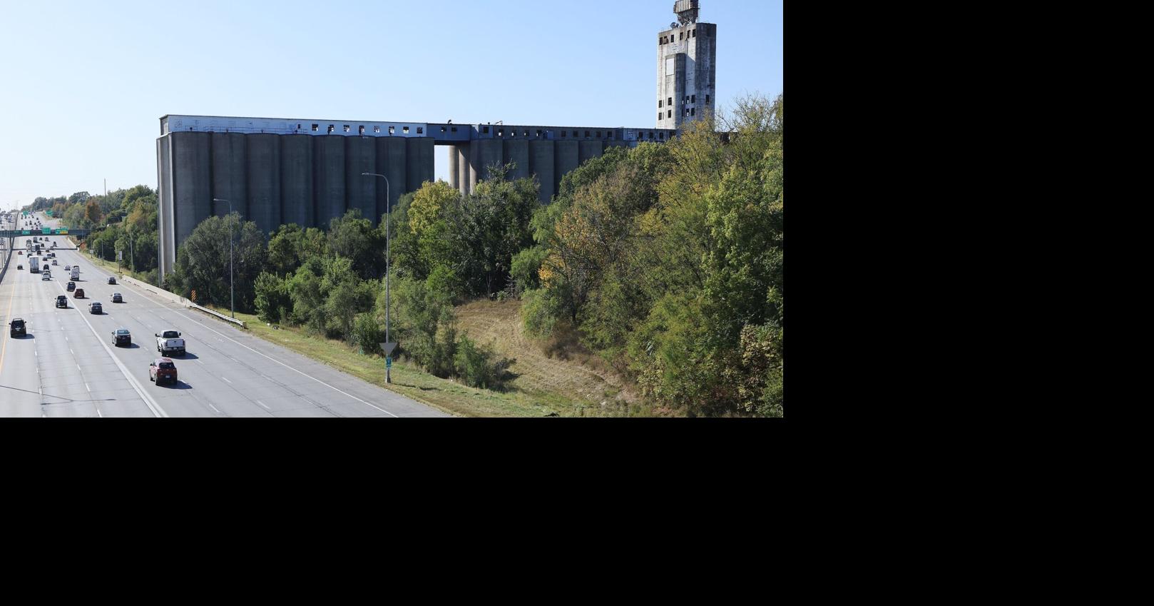 Omaha grainelevator silos off I80 could face wrecking ball
