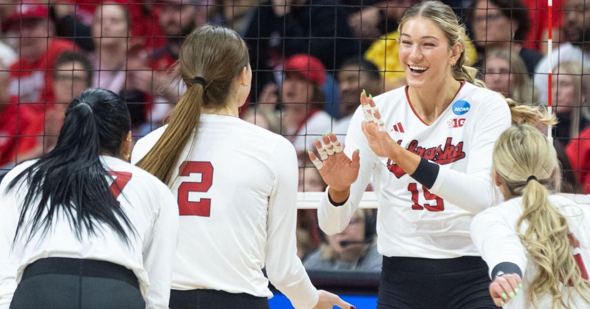Nebraska volleyball aces first test, sweeps Florida A&M in first round of ...