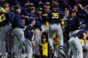 052326-owh-spo-bigtenbase-nf-41