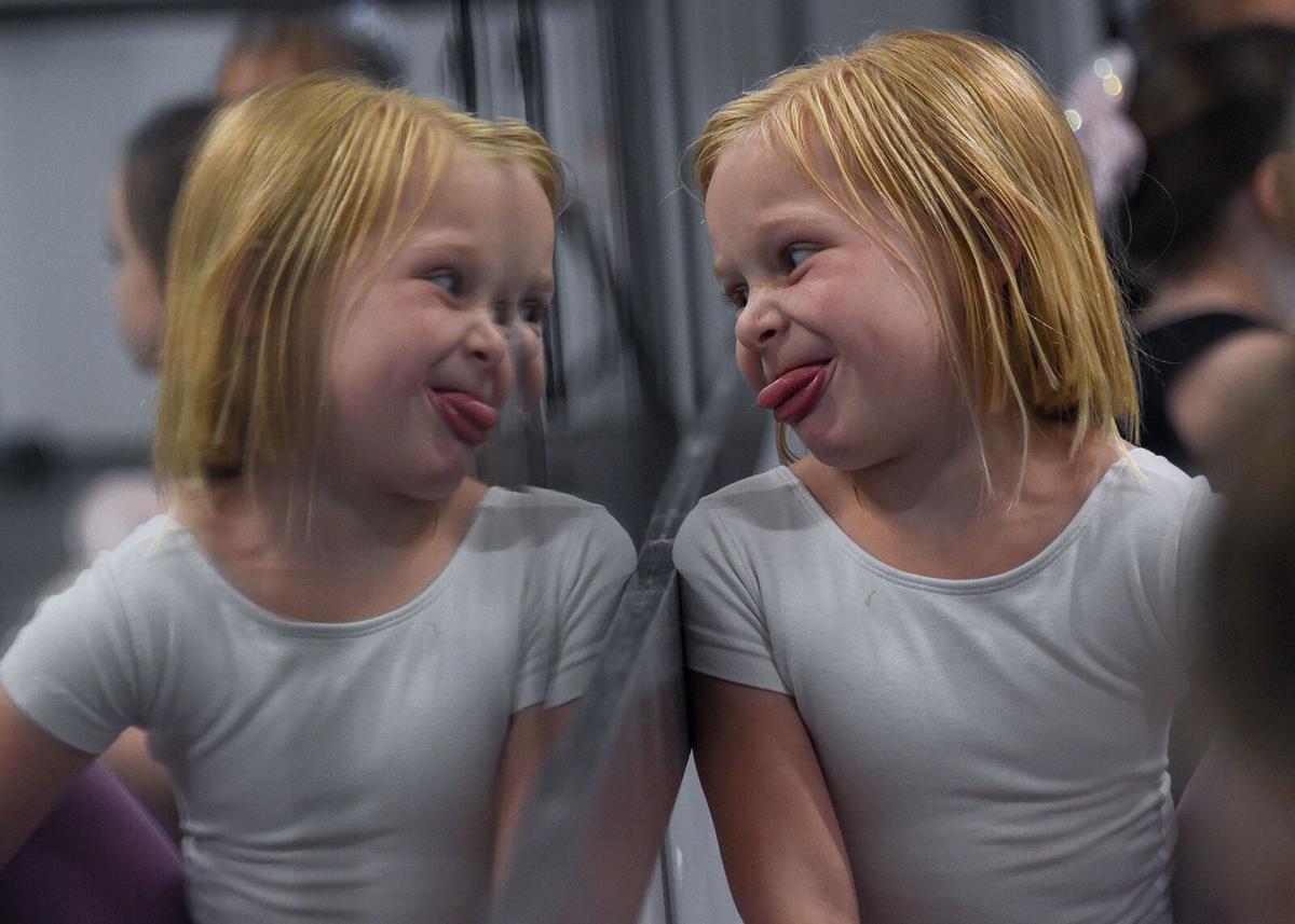 Raise the Barre is a new ballet studio founded by two long-time best friends, Danielle Forgione and Melissa DeSantis.