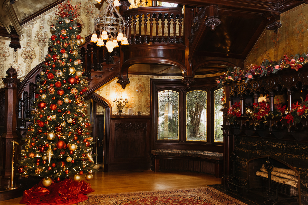 Decked out for Christmas, Joslyn Castle is 'like a portal into the