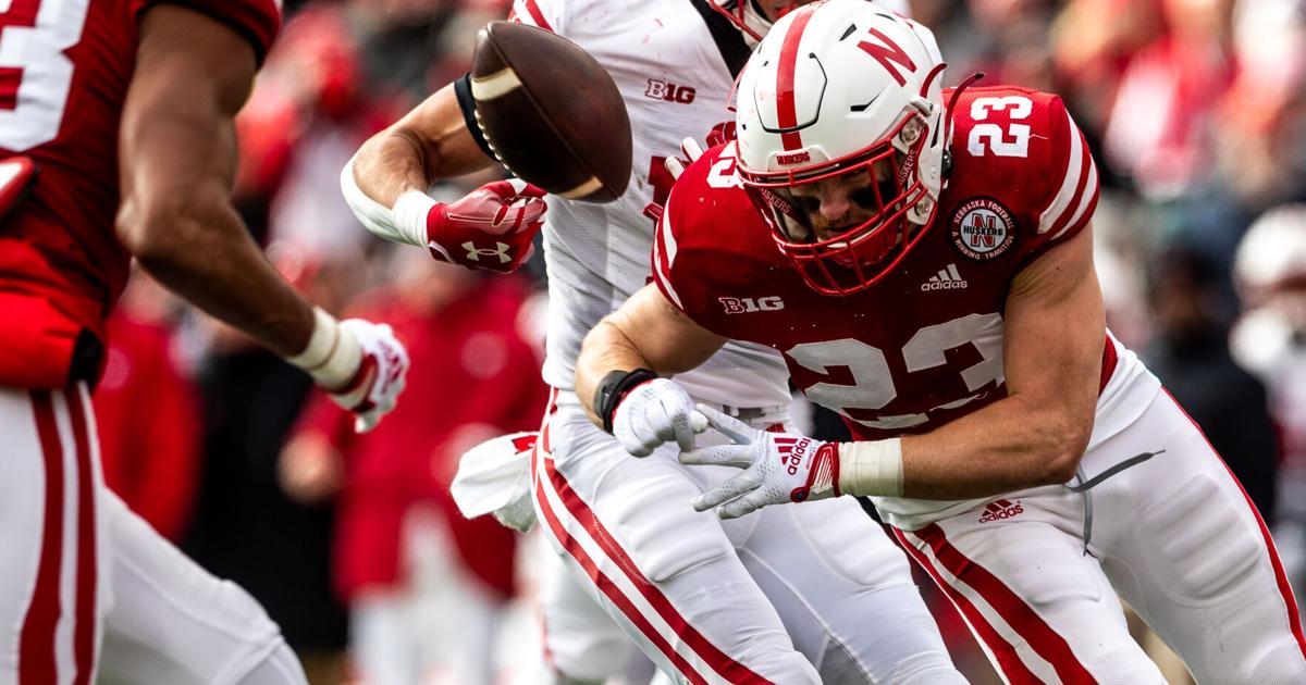 Nebraska defensive back Isaac Gifford becoming comfortable in new 'rover  role'