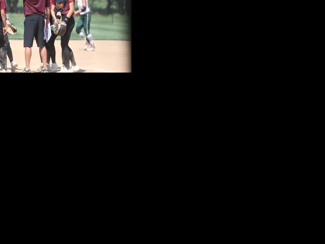 Monarchs softball