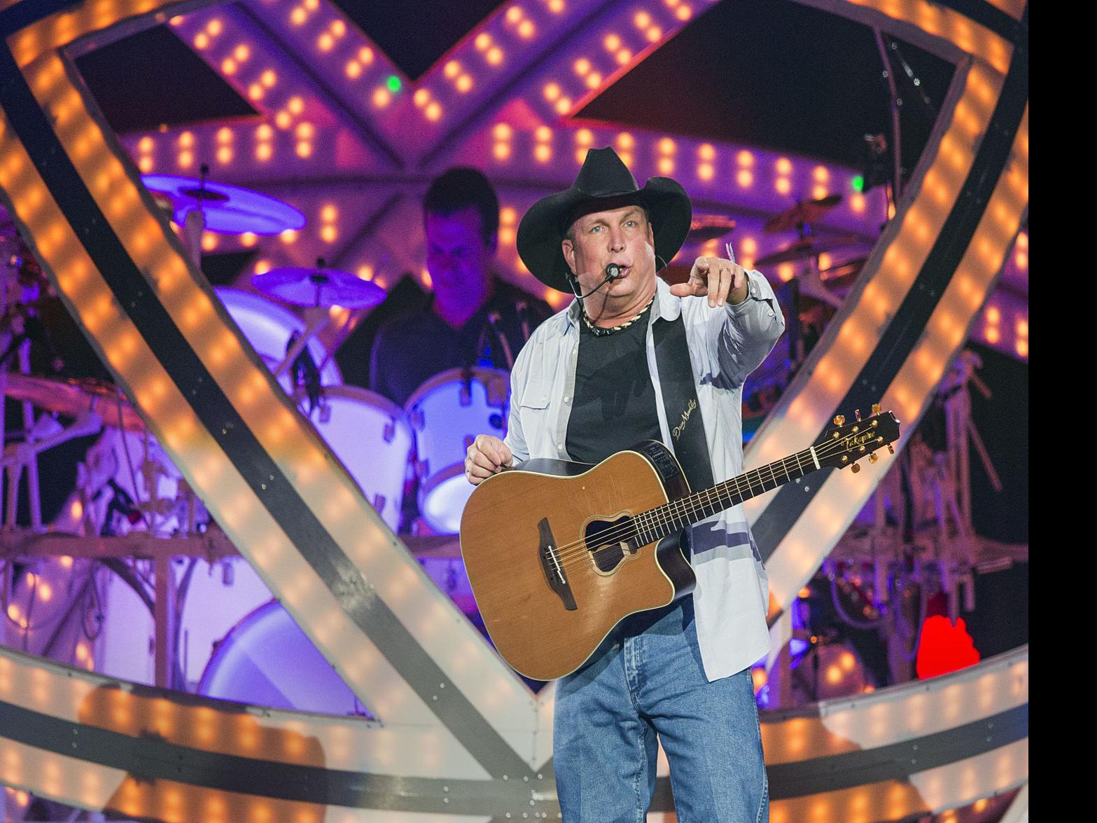 A Definitive Ranking Of Every Garth Brooks Song Music Omaha Com