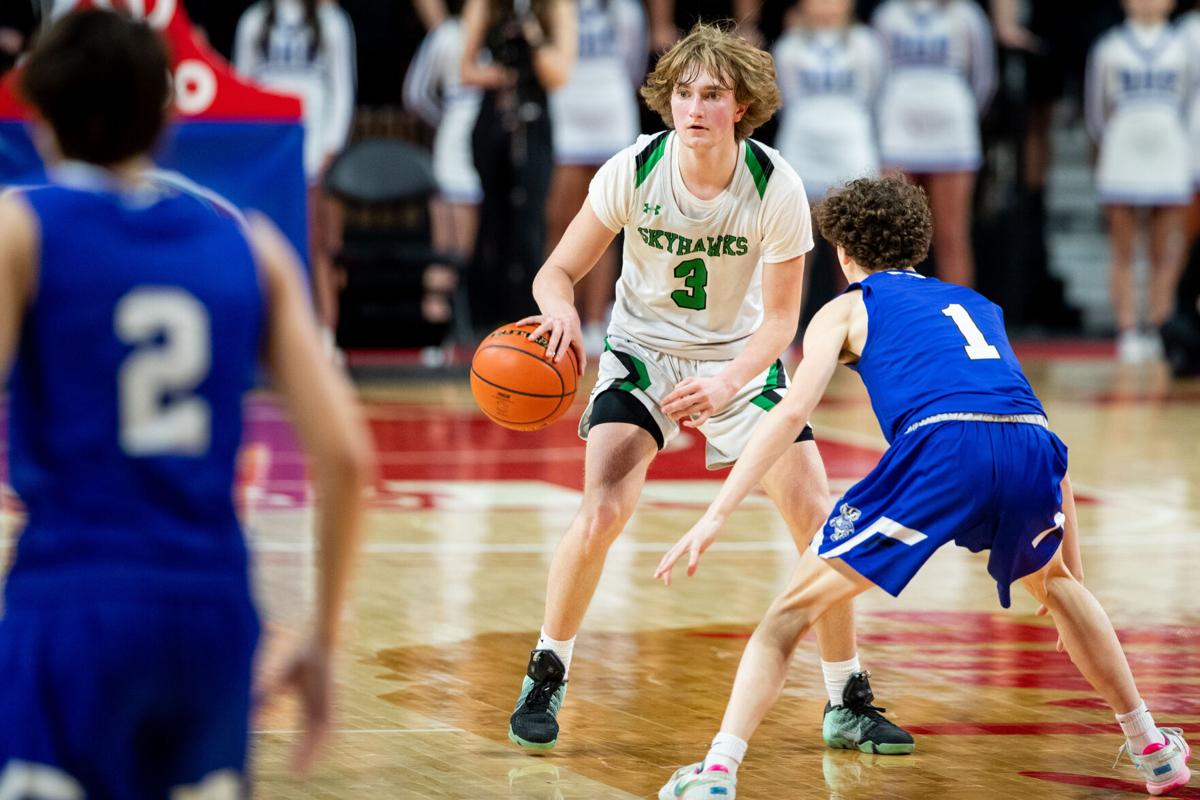 State basketball: Shelton captures late victory over Santee