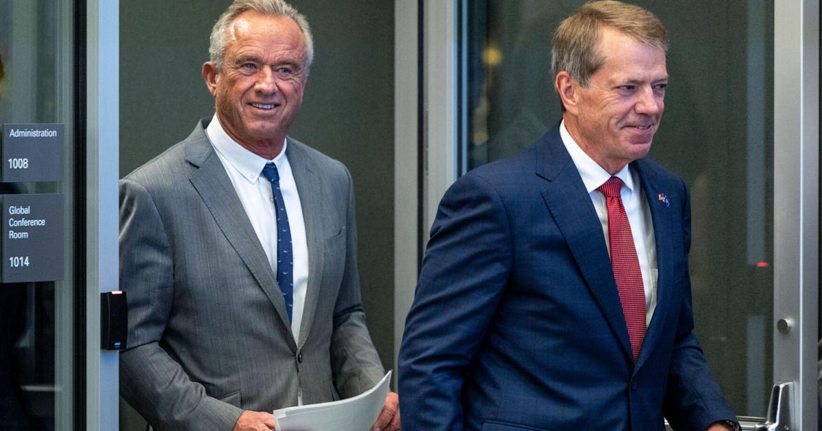 Gesundheitsminister RFK Jr. besucht zusammen mit Pillen die ...